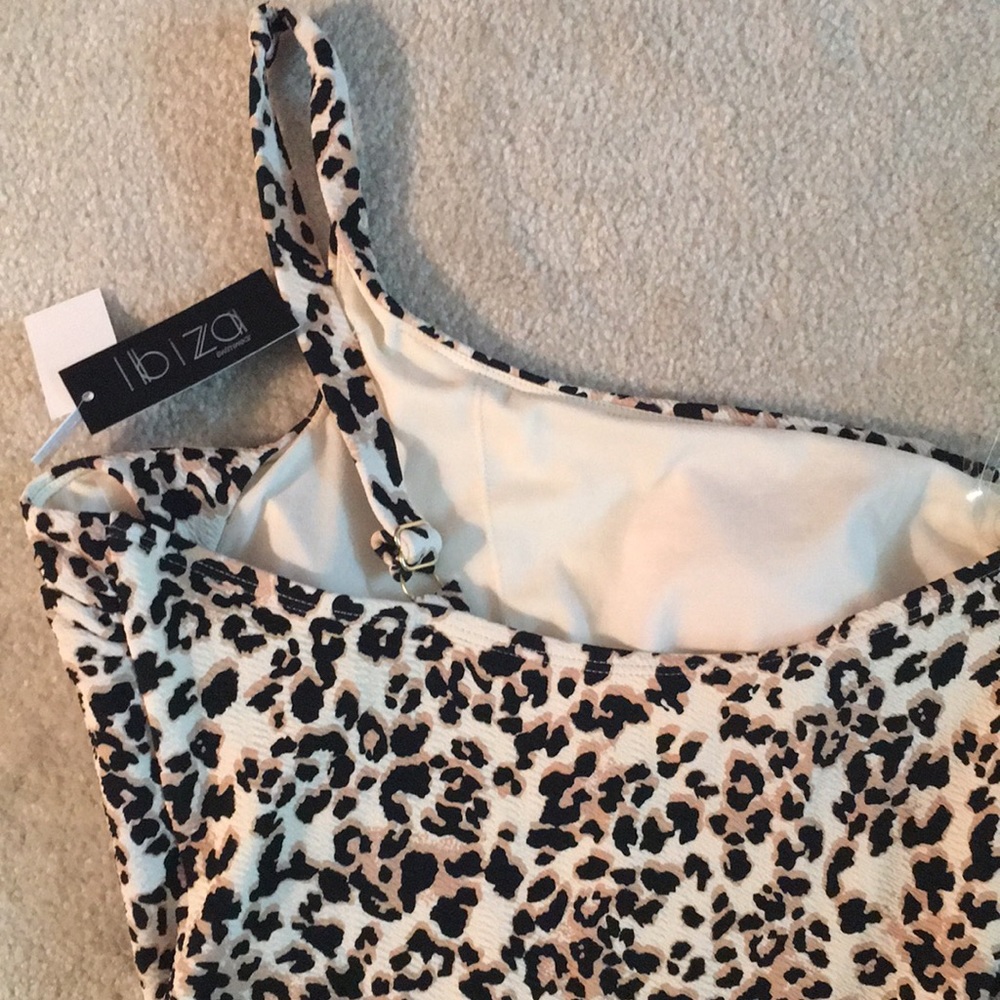 Ibiza Size XL Animal Print One Piece One Shoulder Swimsuit - Picture 6 of 7